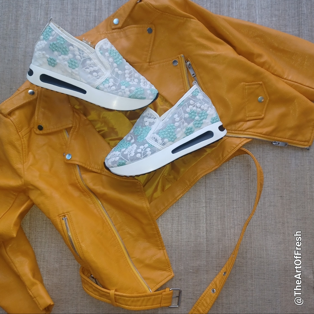 Elegant Mint and White Lace Slip-on Sneakers - Picture 13 of 16